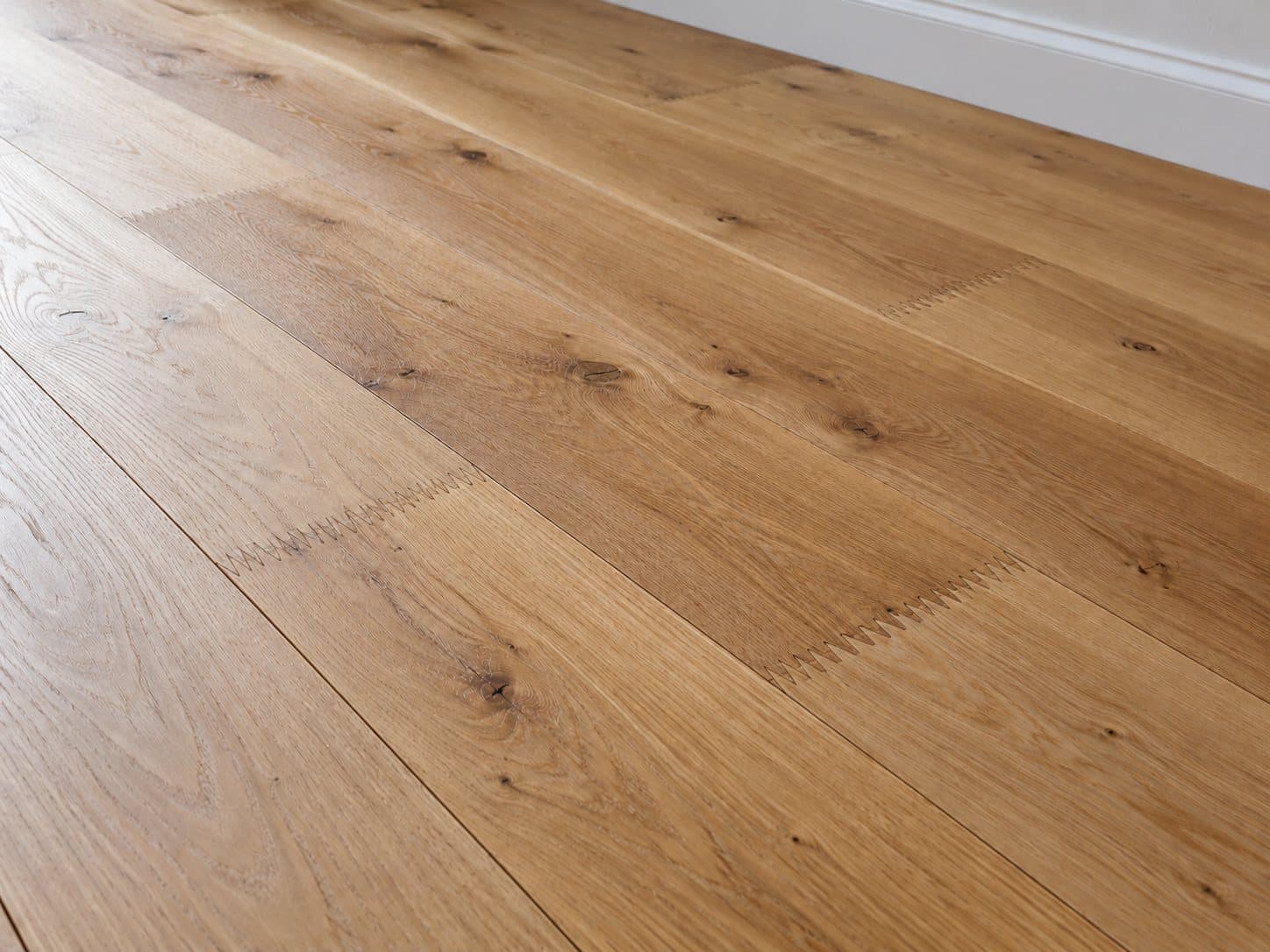 Finger jointed oak flooring